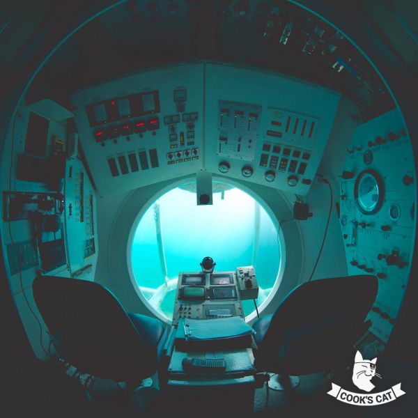 Cockpit des U-Boots zur Erkundung der Unterwasserwelt Teneriffas